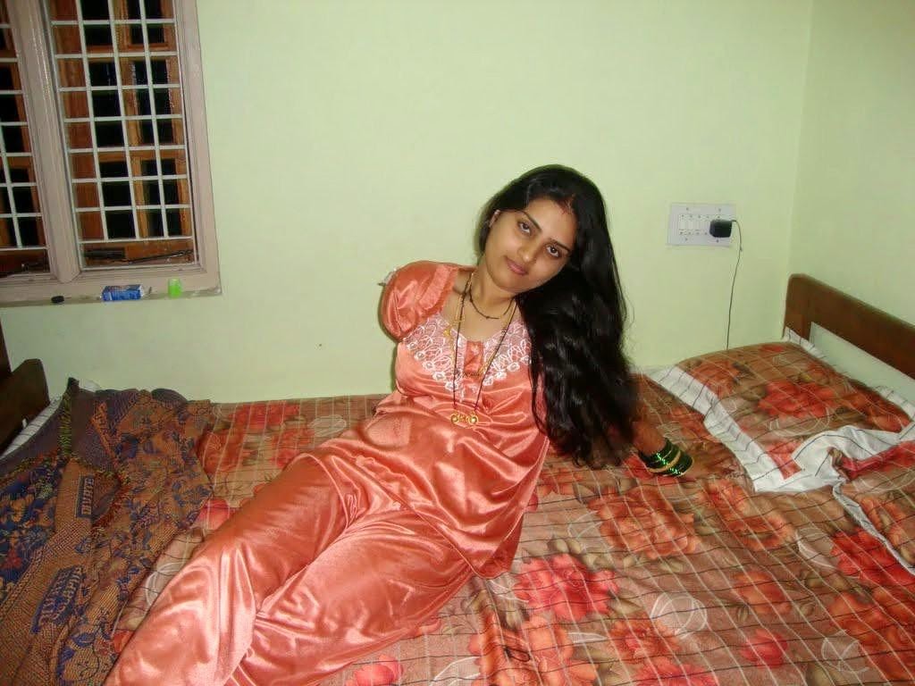Local Desi Housewife In Bedroom Photos image